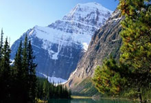 体坛名场面|唐佳丽最不可思议一球,把对手踢崩溃,震惊国际球联.